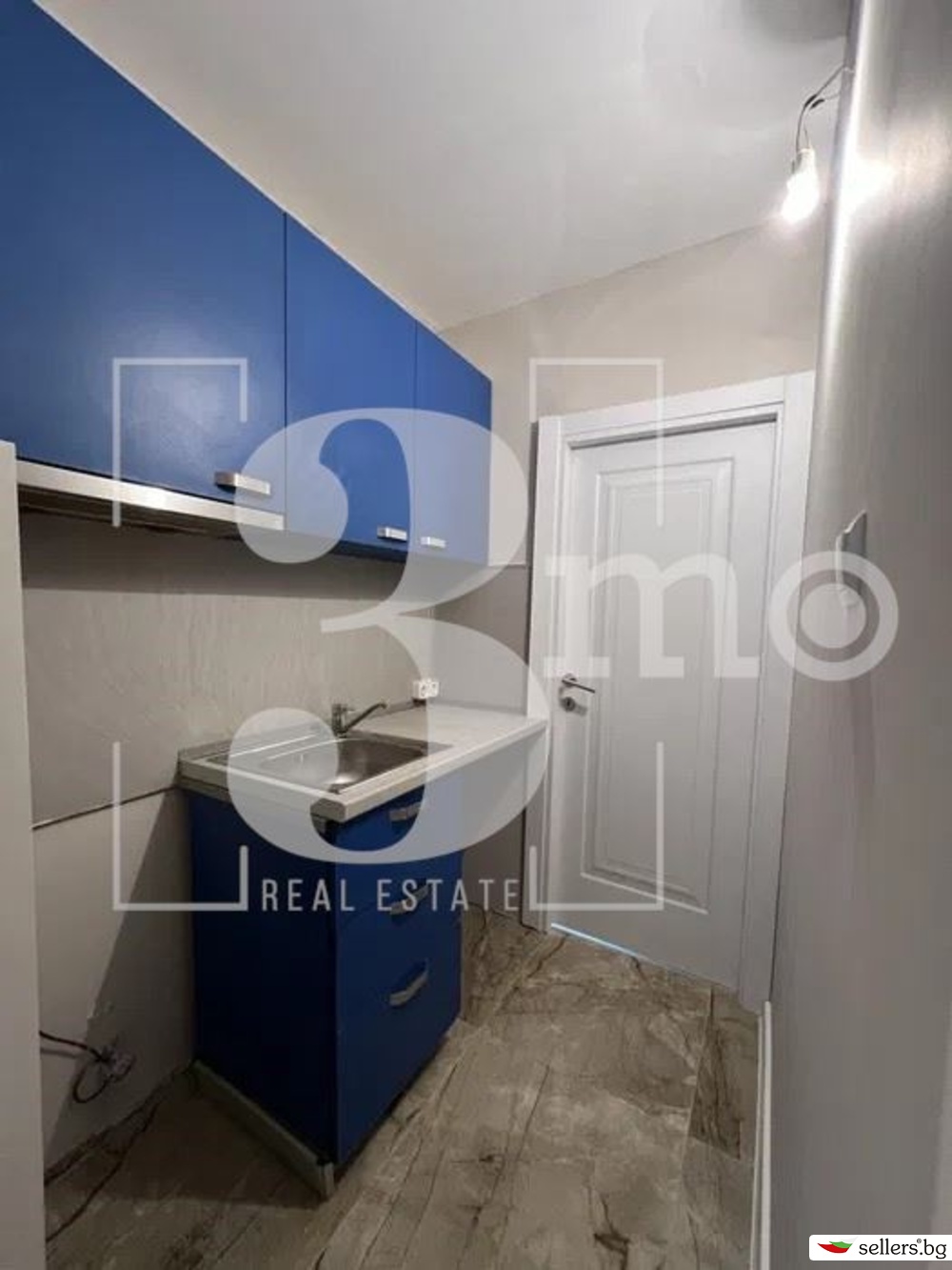 Маломерен двустаен апартамент за продажба в ж. к. Фондови жилища, гр. София